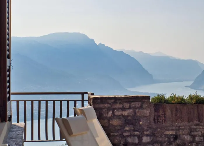 Panoramic Lakeview House Bellagio Tatil Evi *